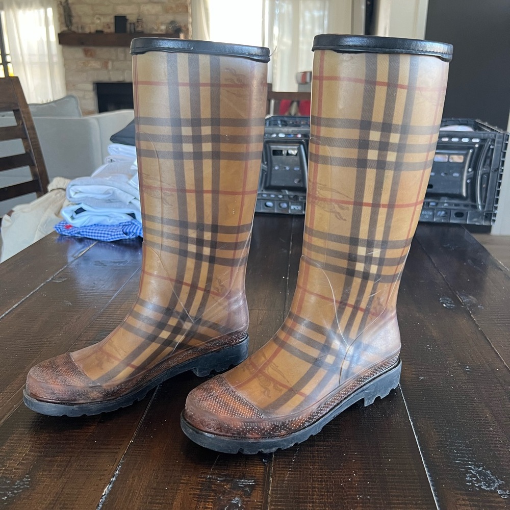 Burberry Tan and Black Rain Boots